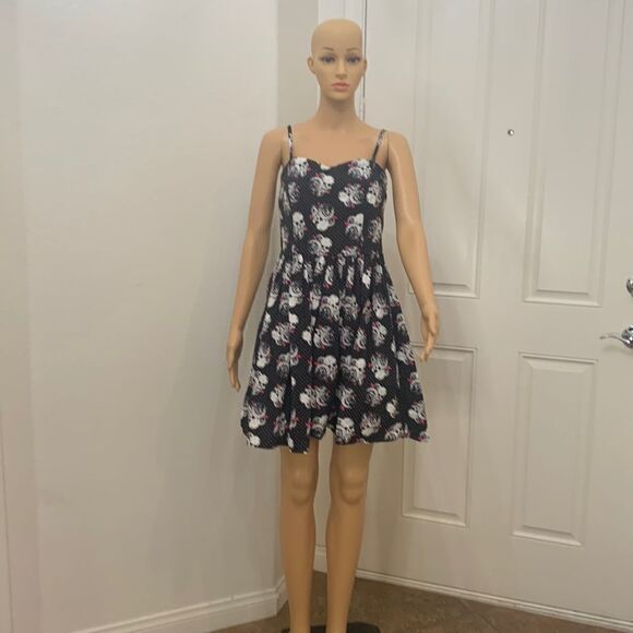 Hot Topic Sz Large 💯 Cotton Skulls Skeletons Butterfly’s Spaghetti Strap Dress - Picture 1 of 8